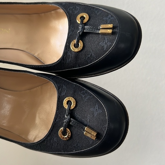 Louis Vuitton Paris Signature monogram canvas leather tassel loafer 36 1/2 - Picture 13 of 16